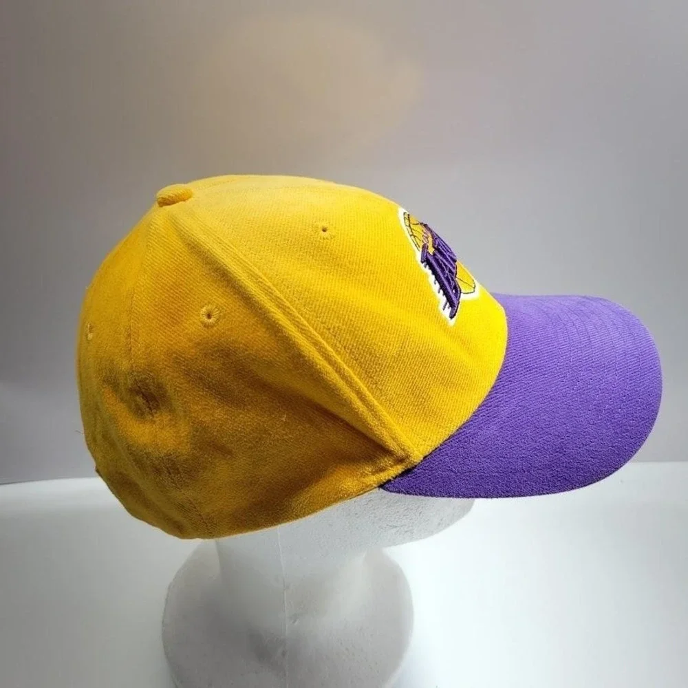 Los Angeles Lakers Hat Cap Strap Back Mens One Size Purple NBA Basketball Adidas